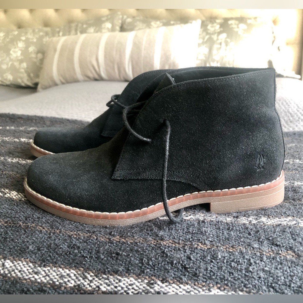 Hush Puppies Chukka Boots - Black - Size 7.5